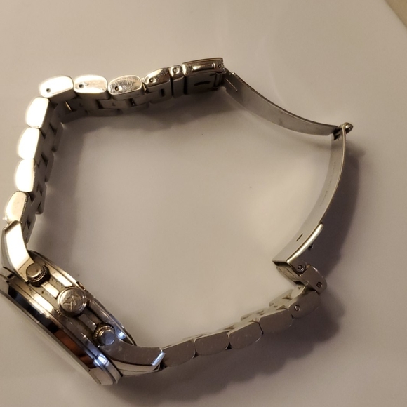 Michael Kors watch - Picture 3 of 5